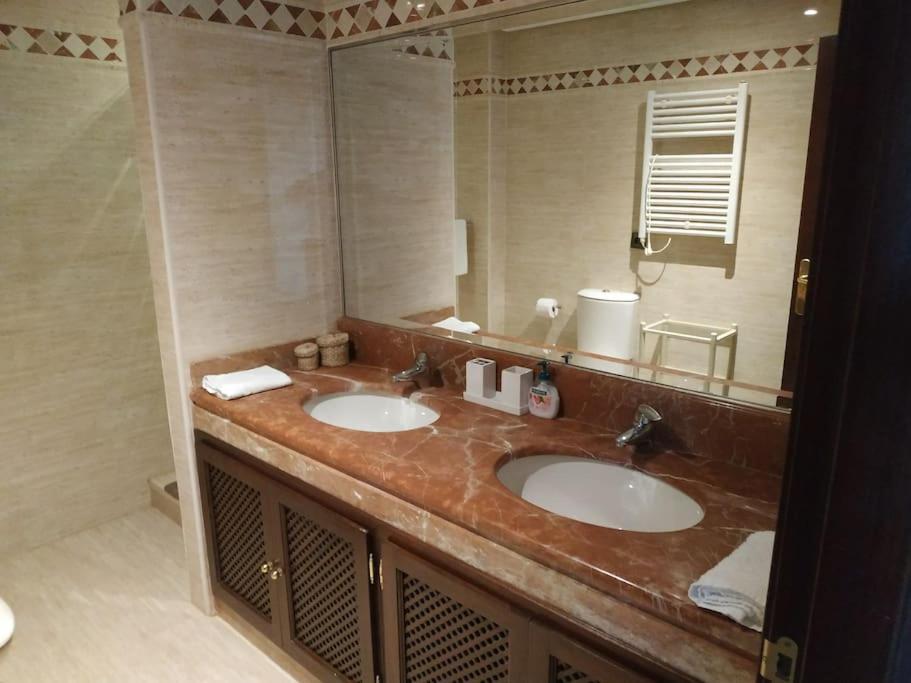 Luxury Apartment With Sea Views, Golf, Gym, Spa, 7 Pools Ojén Esterno foto