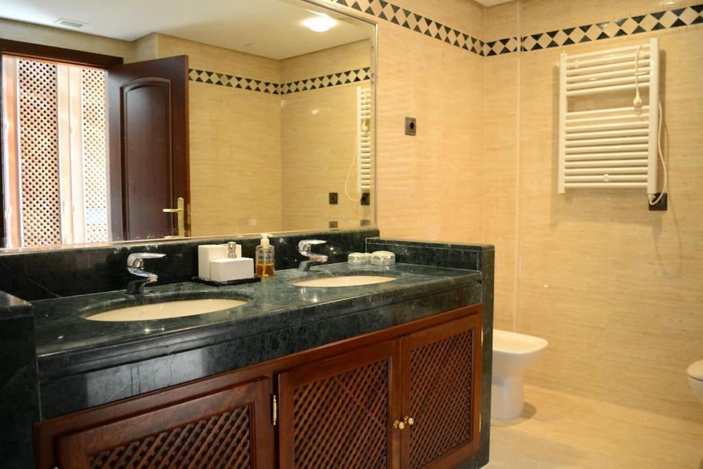 Luxury Apartment With Sea Views, Golf, Gym, Spa, 7 Pools Ojén Esterno foto