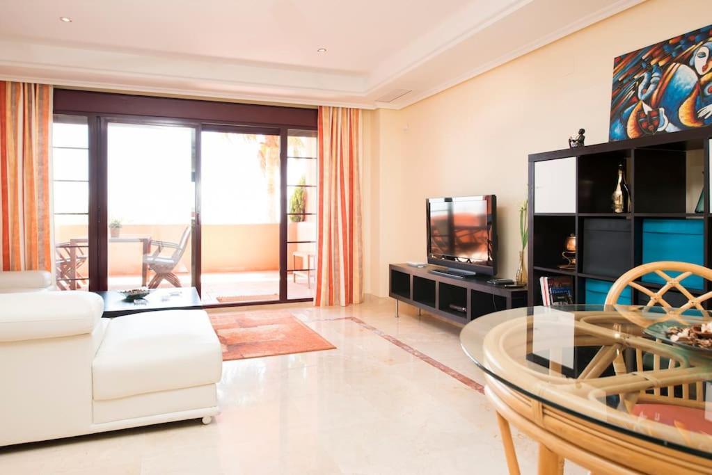 Luxury Apartment With Sea Views, Golf, Gym, Spa, 7 Pools Ojén Esterno foto