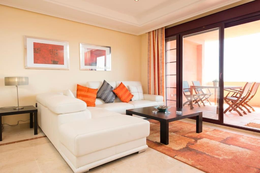 Luxury Apartment With Sea Views, Golf, Gym, Spa, 7 Pools Ojén Esterno foto