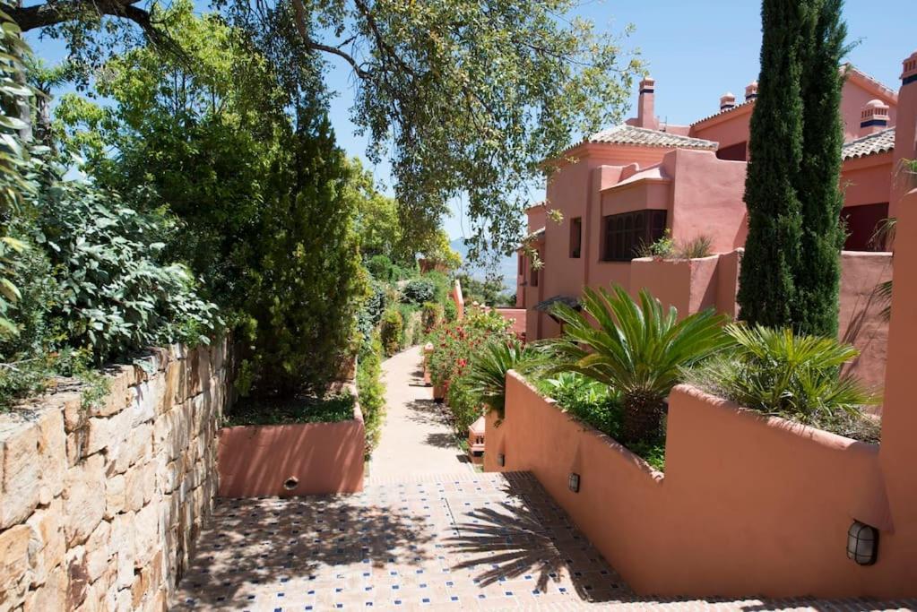 Luxury Apartment With Sea Views, Golf, Gym, Spa, 7 Pools Ojén Esterno foto
