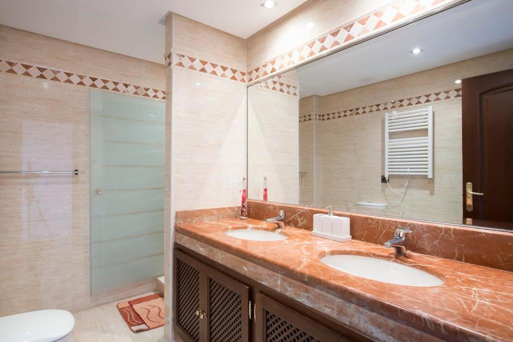 Luxury Apartment With Sea Views, Golf, Gym, Spa, 7 Pools Ojén Esterno foto